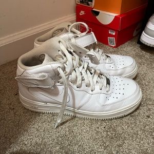 air force 1 mid